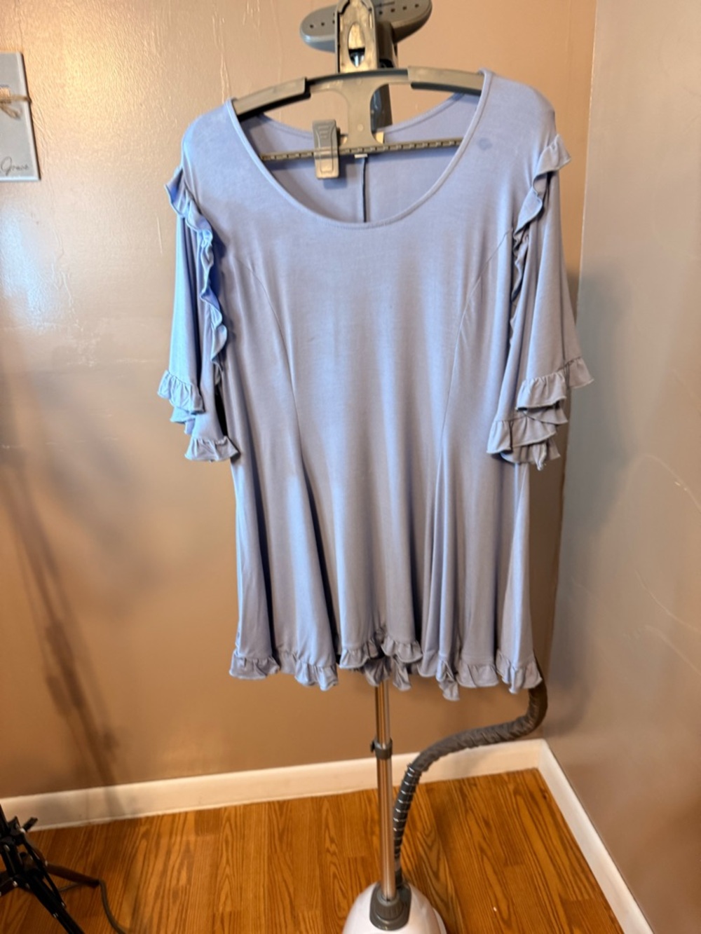 Umgee Light Blue Ruffle Sleeve Scoop Neck Tunic size large